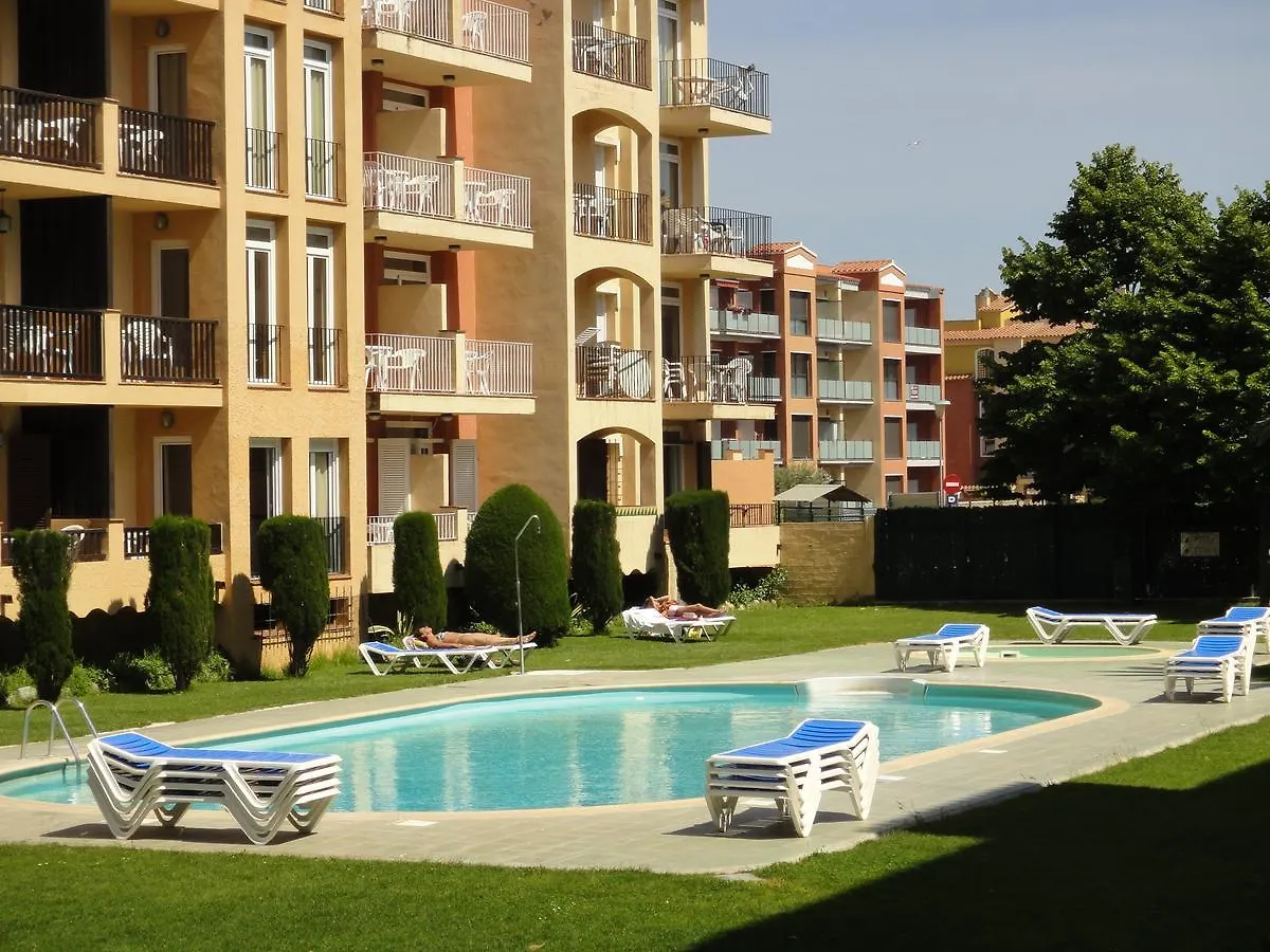 Bertur Gran Reserva Comte Empuries Apartment Empuriabrava